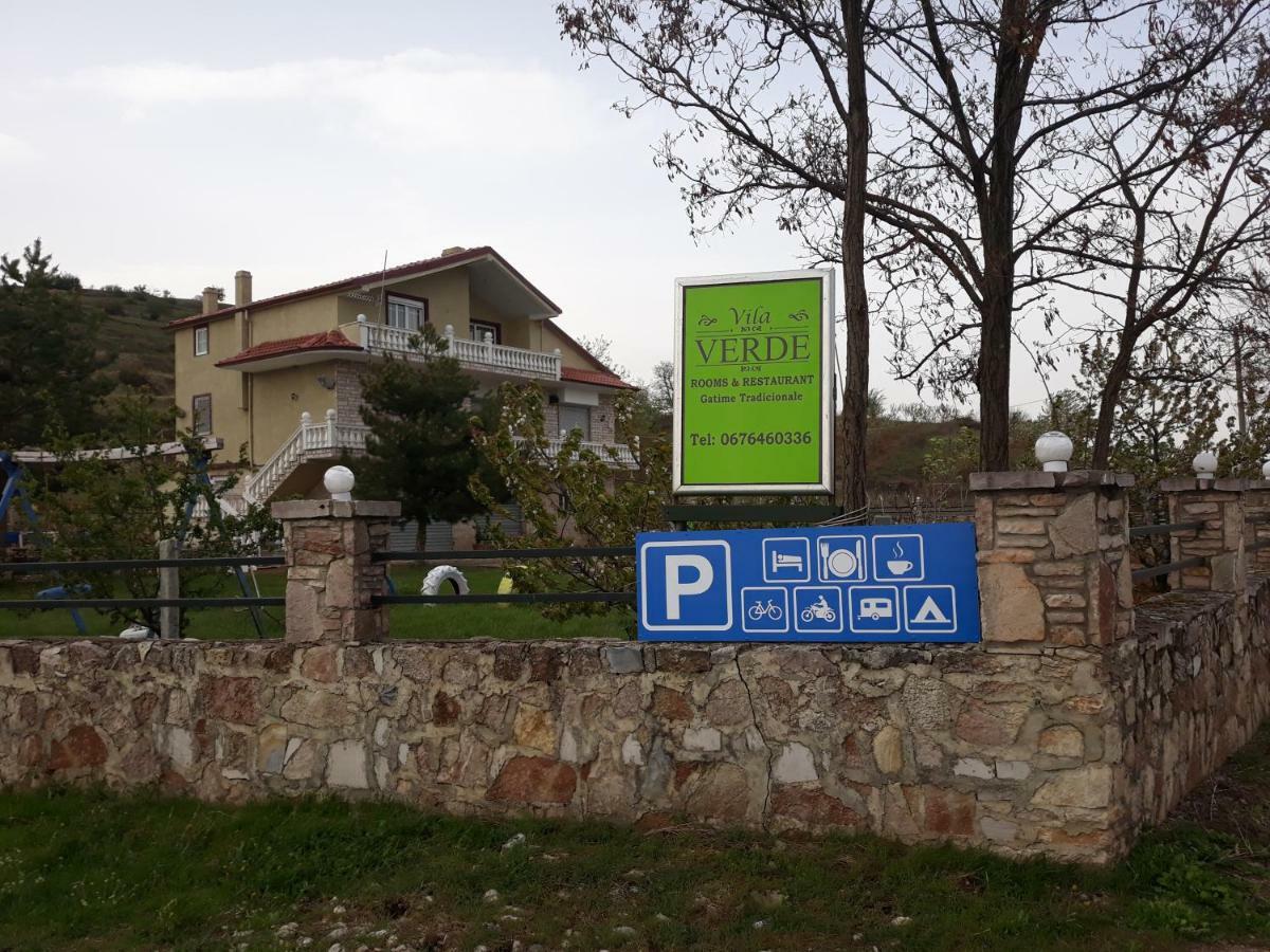 Hotel Vila Verd Korce Exterior foto